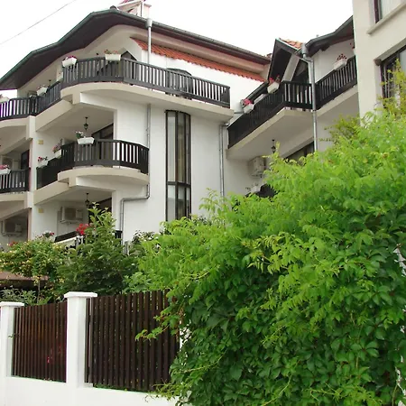 Starata Kushta Affittacamere 2*