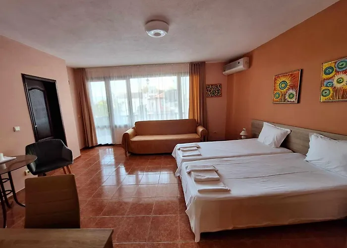 Starata Kushta Pensión 2*